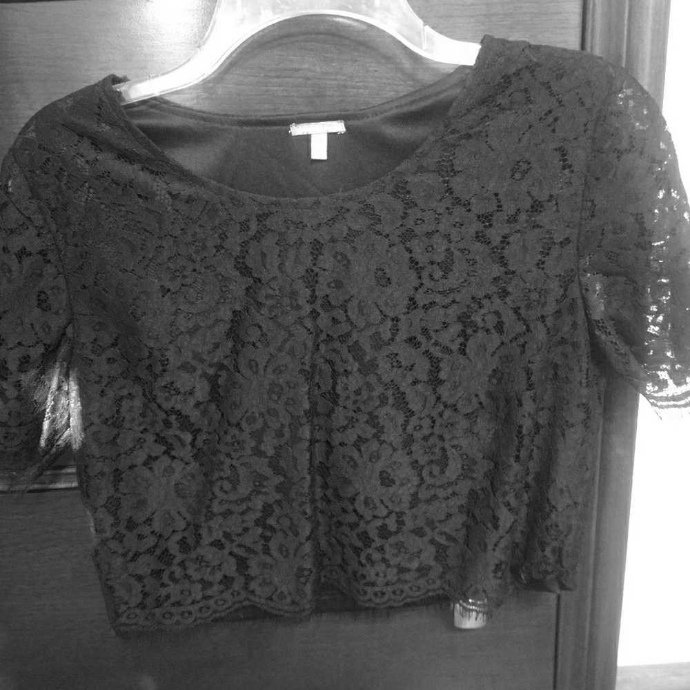 Crop top